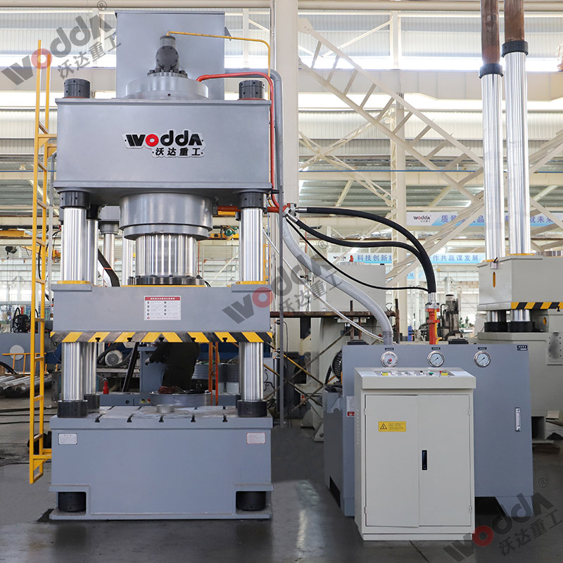 630噸四柱拉伸液壓機(jī)