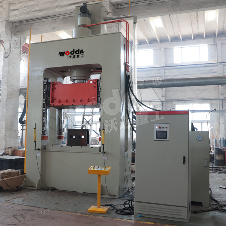 400噸框架液壓機(jī) 400噸框架液壓機(jī)