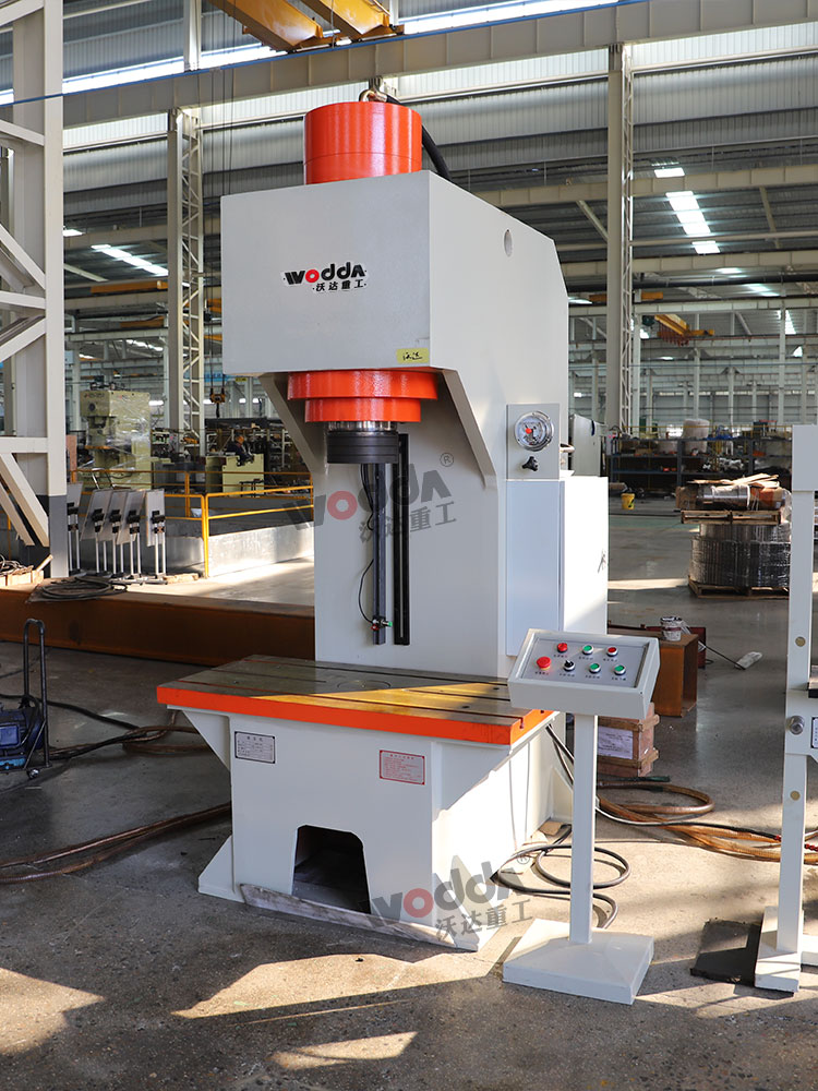 200噸單柱液壓機 200噸單柱液壓機