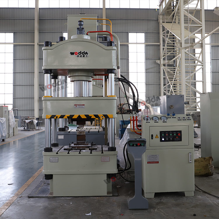 200噸液壓機(jī) 200噸液壓機(jī)