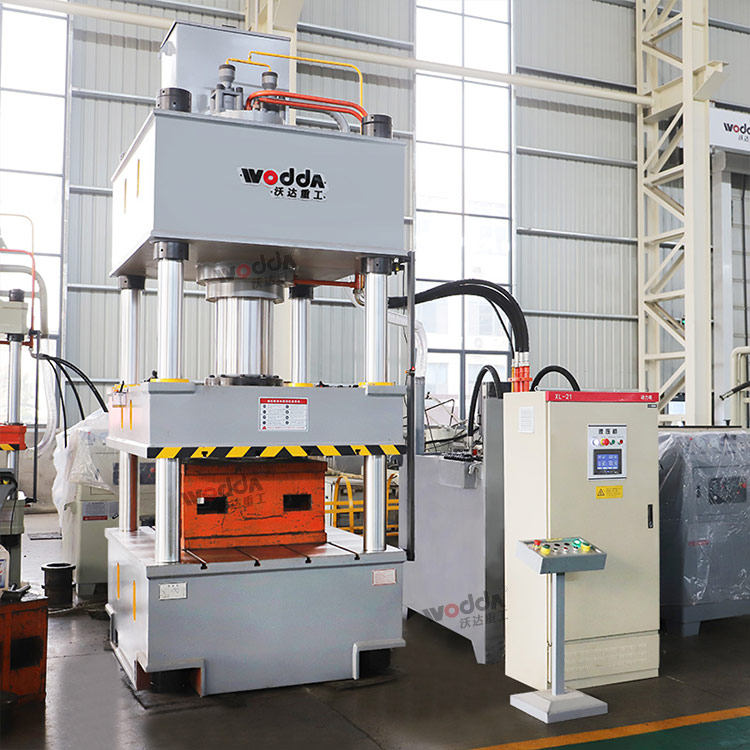 315噸三梁四柱液壓機(jī) 315噸三梁四柱液壓機(jī)