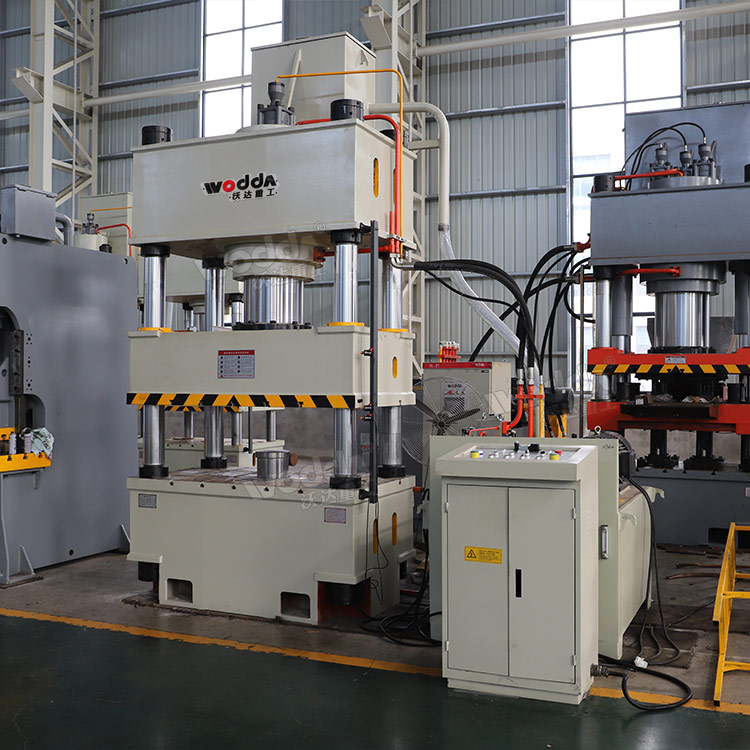 400噸四柱三梁液壓機 400噸四柱三梁液壓機