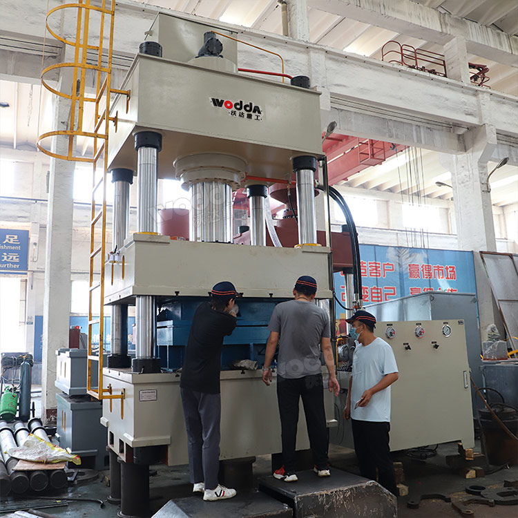 不銹鋼水箱板拉伸液壓機(jī) 不銹鋼水箱板拉伸液壓機(jī)